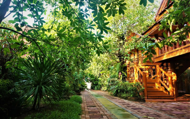 Ruenthai Boutique