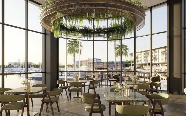 Crowne Plaza Shell Cove Marina by IHG