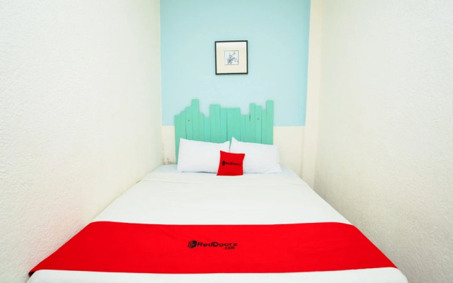 RedDoorz near RSUD Kota Mataram