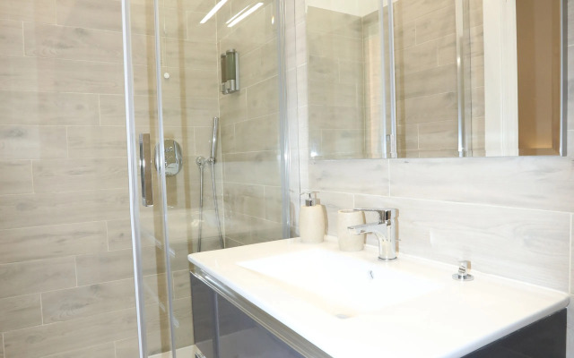 Unique Luxury Apartment and Rooms