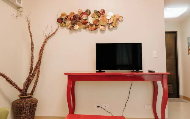 Spacious & Cozy Urban Oasis