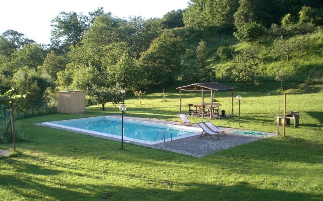 Tranquil Holiday Home in Vicchio With Swimming Pool