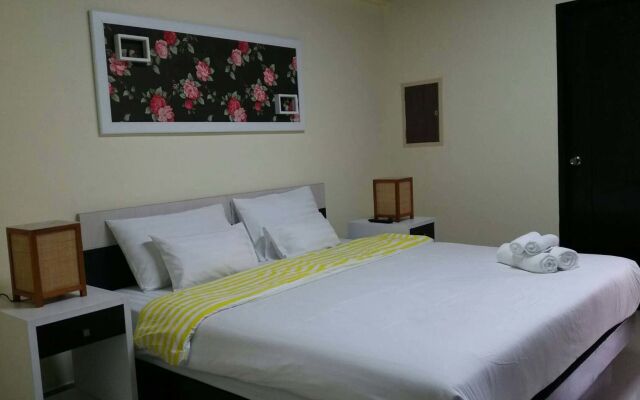 AA Villa Garden Airport