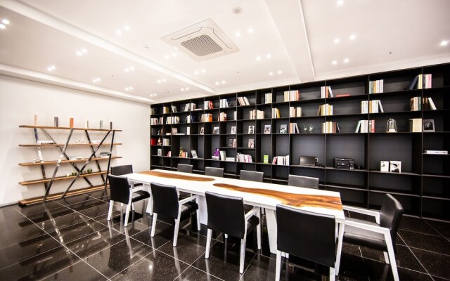 AG405 Hotel