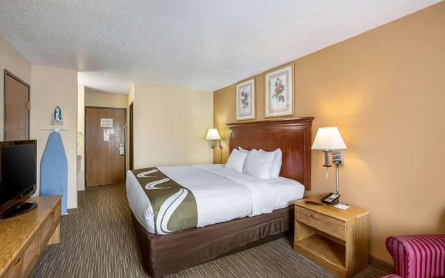 Quality Inn - Storm Lake