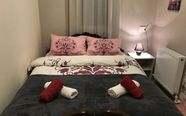 Talaveri Apartment in Old Tbilisi