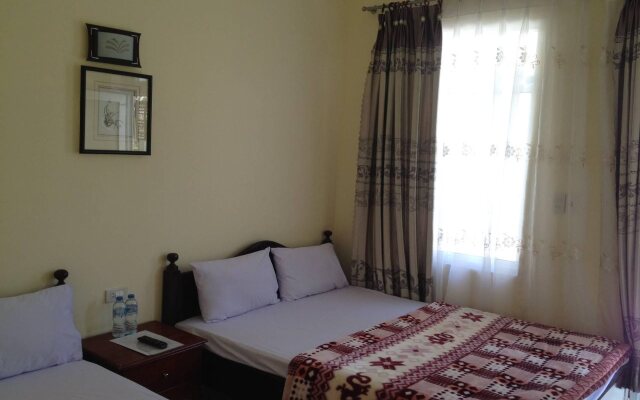 Phuong Hong Guesthouse