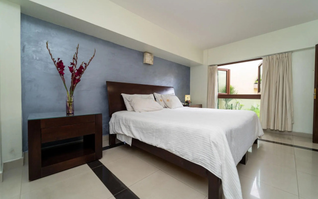 Casa de las Flores Hotel