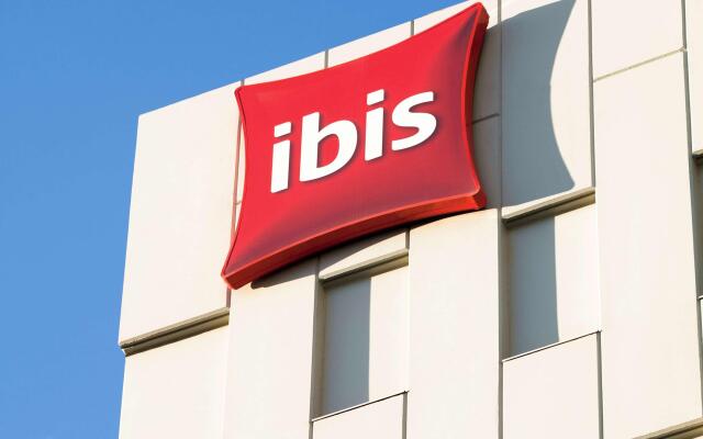 ibis Barcelona Santa Coloma