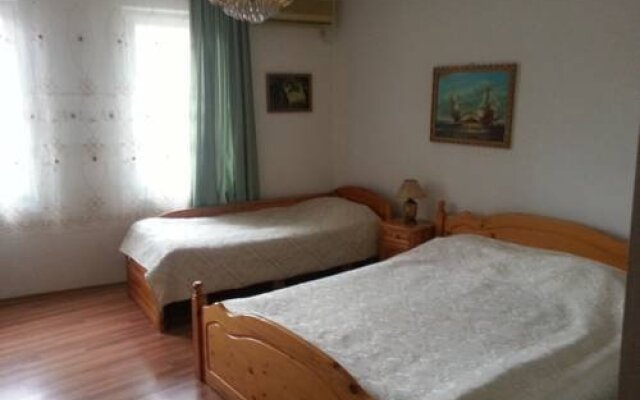 Hotel Deloni