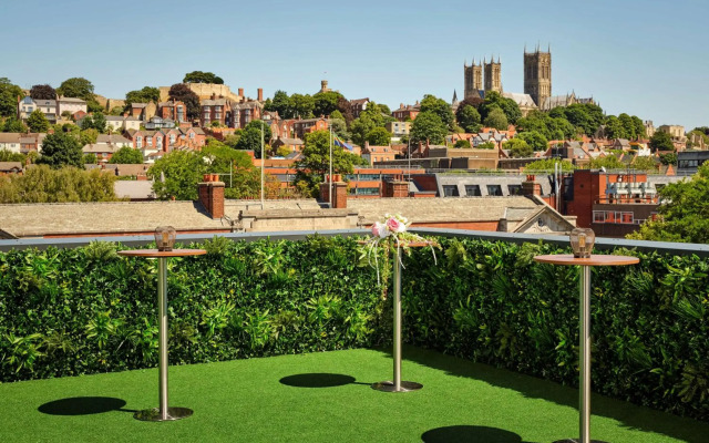 DoubleTree by Hilton Lincoln