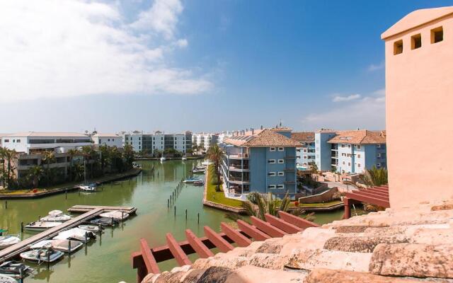 Sotogrande Marina 3 Br Duplex With Large Terrace