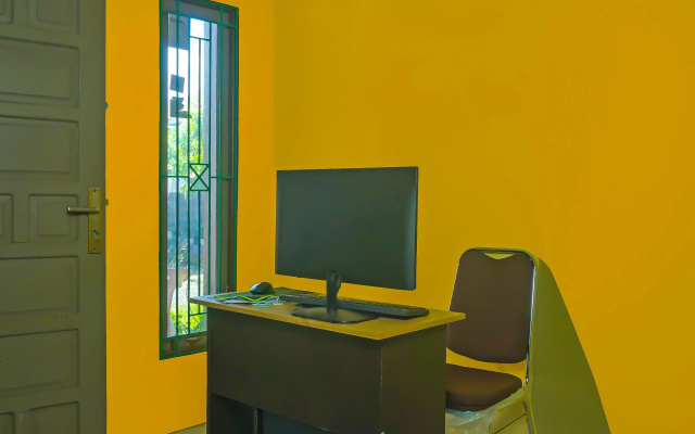 Hotel O Azeela Kost Syariah – Guest Rooms – Banjarmasin