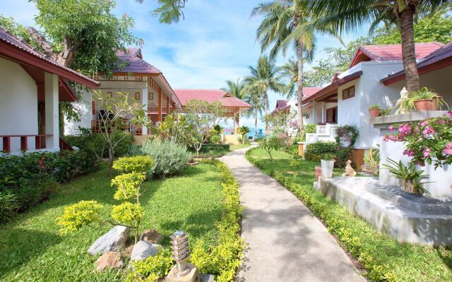 The Cosy Beach Resort