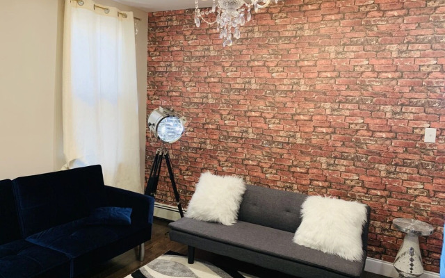 Emmanuel Luxury Living