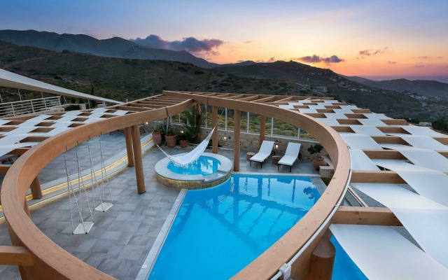 Luxury Villa With Heated Pool 700m to the Beach