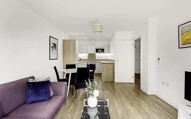 Beautiful Apartment in Surrey Quays