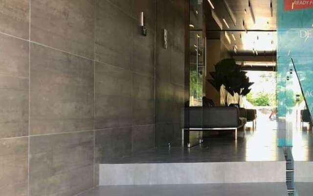 3-br Condo, Partial Ocean View, 2blocks From Ocean