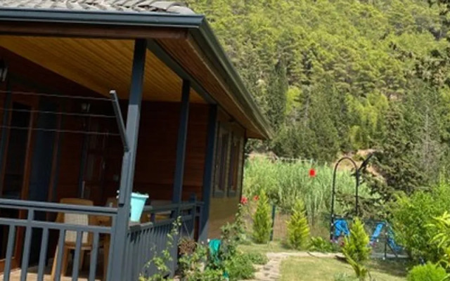 Karaöz Arsen Bungalov