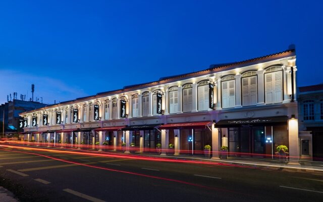 Macallum Central Hotel By PHC