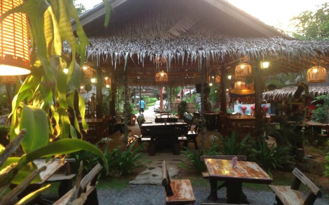 Sapmanee Resort