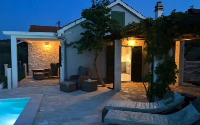 Maslina House