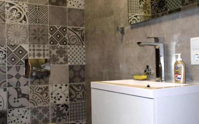 Apartment on Kurchatova 1b