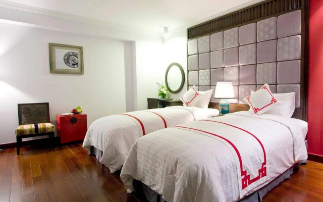 Church Boutique Hotel Hang Trong