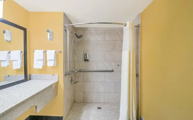 Best Western Fairwinds Inn