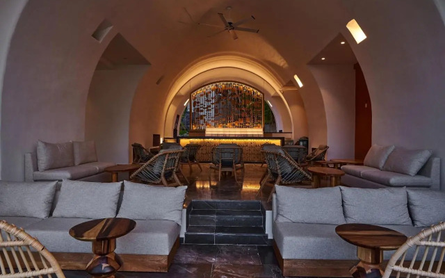 Camino Real Zaashila Huatulco