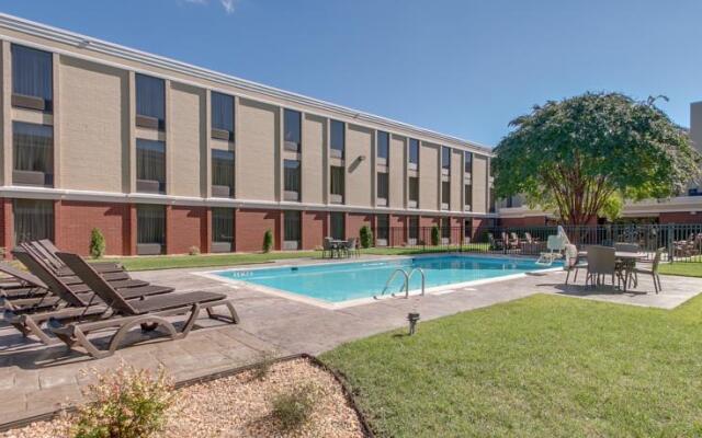 Comfort Inn Midlothian Turnpike