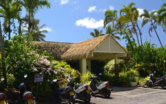 Club Raro Resort