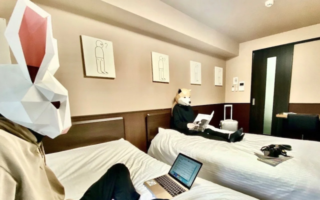 Root2 Coffee & Hostel