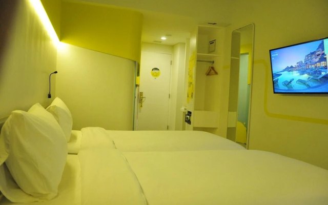 YELLO Hotel Paskal Bandung