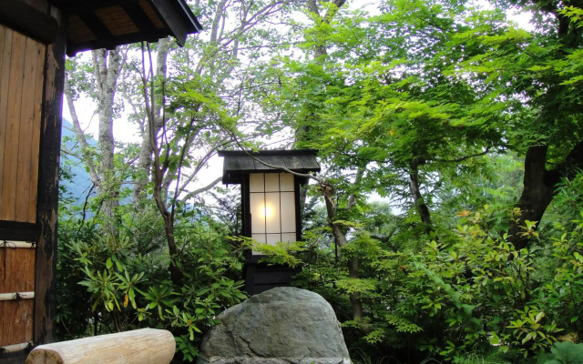 KAKUREAN HIDAJI - Adults Only