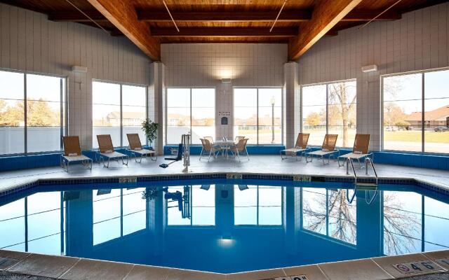 Best Western Holiday Manor