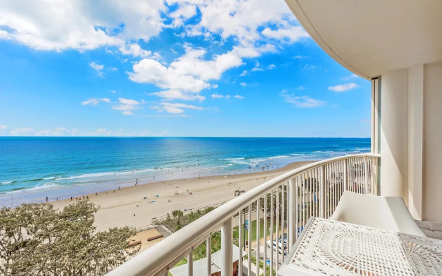 Soul Surfers Paradise 3 Bedroom Beach Apartment