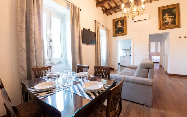The Best Rent - Beautiful two-bedroom apartment near Colosseo