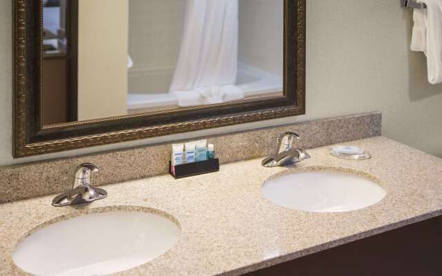Wyndham Garden Grand Rapids Airport