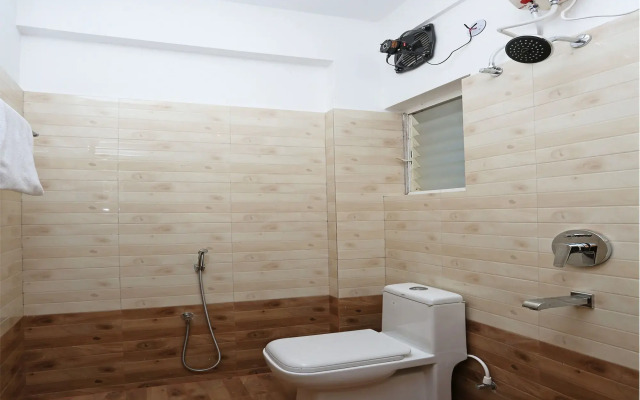 OYO 11343 Hotel Sai International