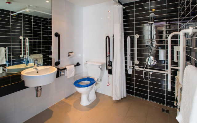 Holiday Inn Express Birmingham - Snow Hill by IHG