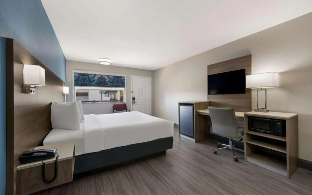SureStay Hotel by Best Western Spring North Houston