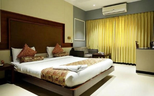 Lumbinis Grand Hotel