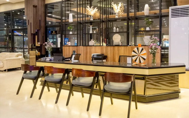 Premiere Hotel Tegal