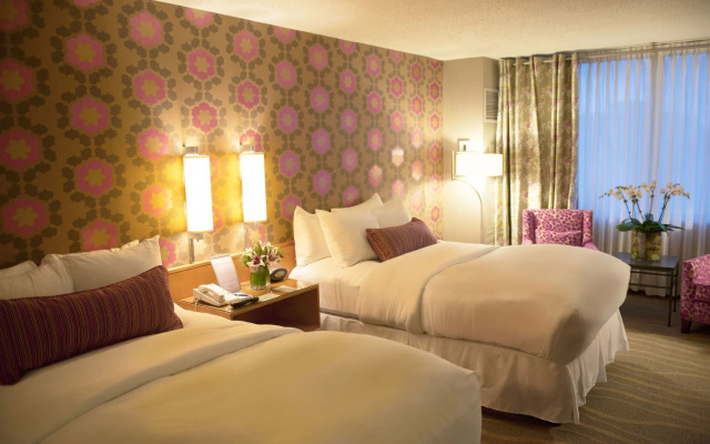 Saint Kate - The Arts Hotel