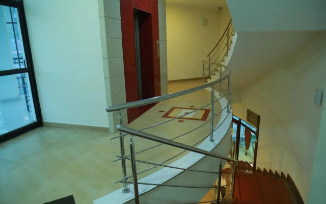 Hotel Kabani International