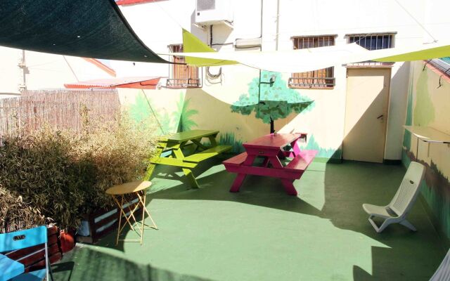 Red Nest Hostel