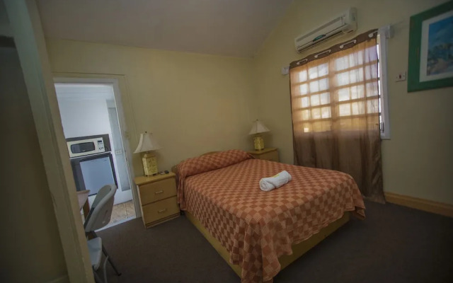 Glimbaro's Guest House