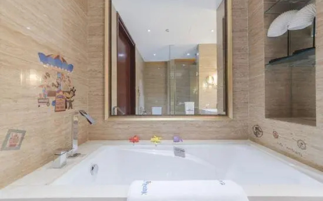 Grand Hotel Qinhuang