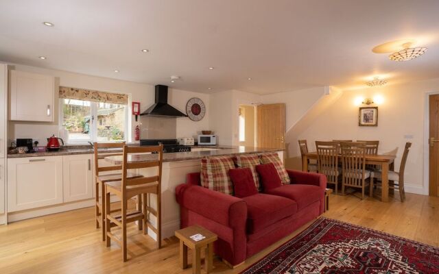 Low Jock Scar Country Estate